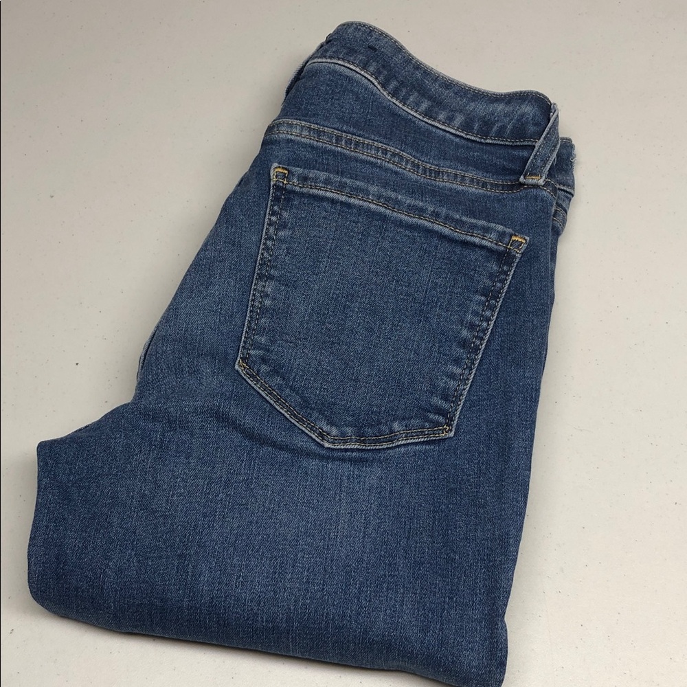 GAP UNIVERSAL MID-RISE JEGGING JEANS 6/28x29 LIKE NEW ⭐️
